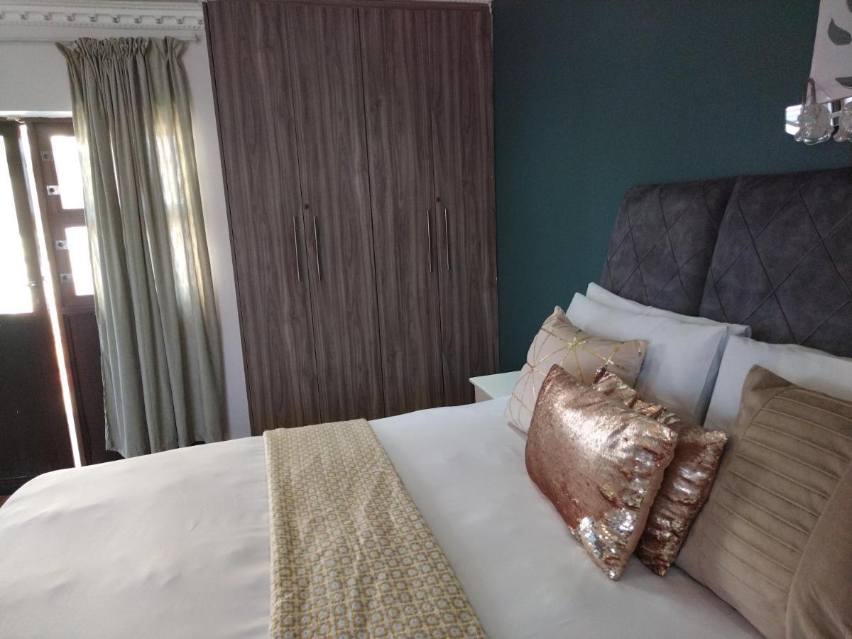Mavi Guest House East London Luaran gambar