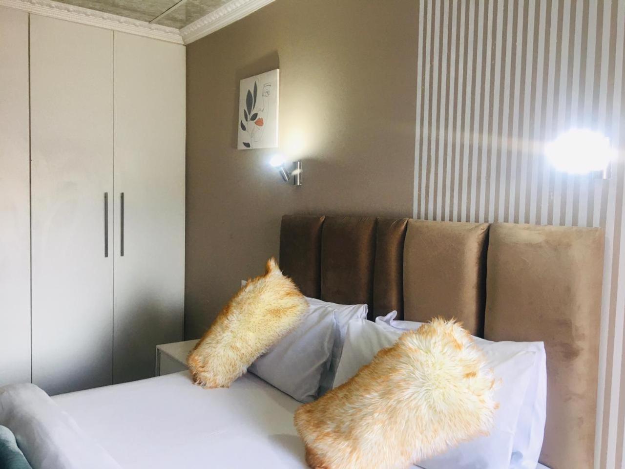 Mavi Guest House East London Luaran gambar
